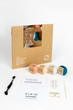 Toucan Amigurumi -We Are Knitters Sales corchet kit cotton baby toucan en 03