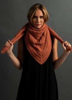 Hilo Shawl -We Are Knitters Sales crochet kit pima cotton scarf hilo shawl en 04