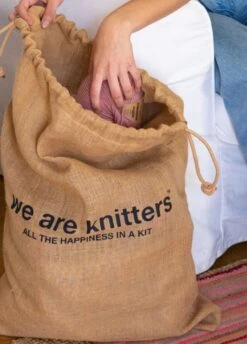 Front Page -We Are Knitters Sales knitting accessories jute bag en 02