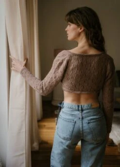 Kalen Twin Set -We Are Knitters Sales knitting kit baby alpaca bralette bolero top cardigan kalen twin set en 04