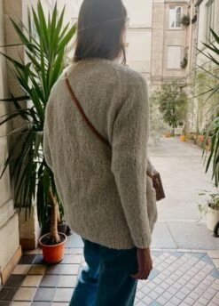 Artichoke Cardigan 11 Artichoke Cardigan -We Are Knitters Sales knitting kit boucle cloud artichoke cardigan en 04