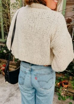 Celery Cardigan -We Are Knitters Sales knitting kit boucle cloud celery cardigan en 04