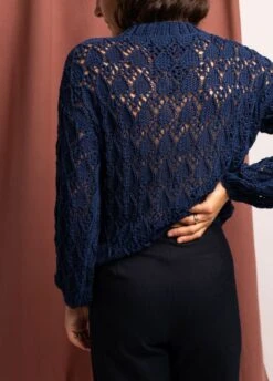 Habana Sweater -We Are Knitters Sales knitting kit easy breezy cotton bamboo habanna sweater navy en 02