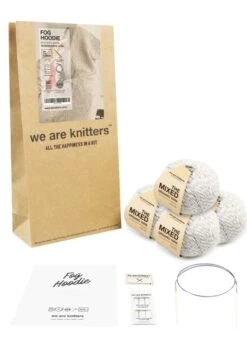 Fog Hoodie -We Are Knitters Sales knitting kit mixed yarn cotton merino fog hoodie men en 03