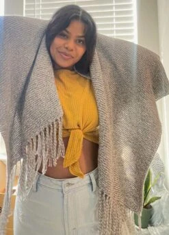 Logan Pashmina -We Are Knitters Sales knitting kit mixed yarn cotton wool logan pashmina en 04