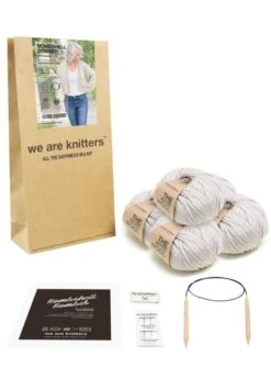 Bombshell Bomber X @knitatude -We Are Knitters Sales knitting kit petite wool bombshell bomber en 03