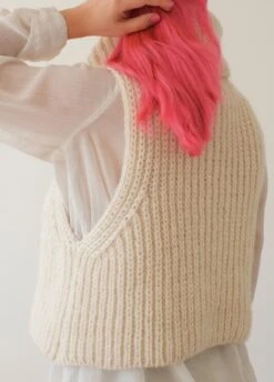 Cloud Slipover -We Are Knitters Sales knitting kit petite wool cloud slipover en 04