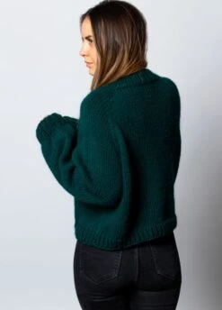 Maracuya Sweater -We Are Knitters Sales knitting kit petite wool maracuya sweater forest green en 03