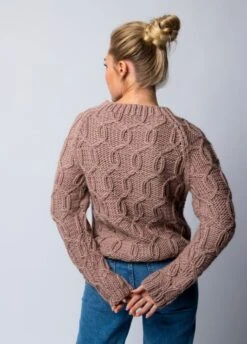 Pinecone Sweater 9 Pinecone Sweater -We Are Knitters Sales knitting kit petite wool pinecone sweater en 04 2
