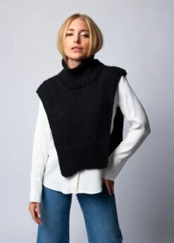 Halle Cowl -We Are Knitters Sales knitting kit petite wool snood halle cowl en 04 2