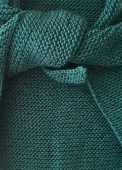 Trendy Chale X @mllesophie -We Are Knitters Sales knitting kit petite wool trendy chale 02