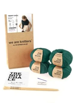 Trendy Chale X @mllesophie -We Are Knitters Sales knitting kit petite wool trendy chale 03