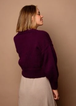 Tupelo Cardigan -We Are Knitters Sales knitting kit petite wool tupelo cardigan en 04