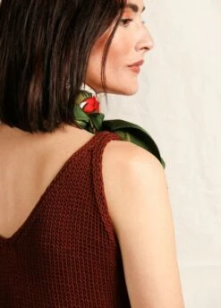 Arche Dress -We Are Knitters Sales knitting kit pima cotton arche dress dark copper en 02