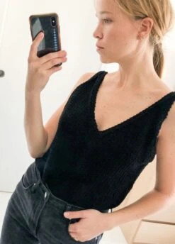 Hibiscus Top -We Are Knitters Sales knitting kit pima cotton hibiscus top en 01