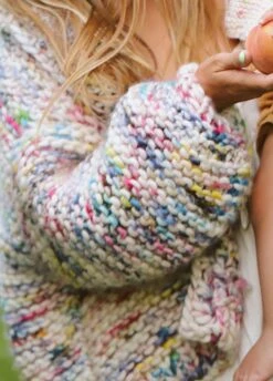 Family Cardigan X Smallable -We Are Knitters Sales knitting kit wool family cardigan en 02