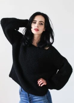 Easy Krysten Sweater X @therealkrystenritter -We Are Knitters Sales knitting kit wool krysten ritter easy krysten sweater 04