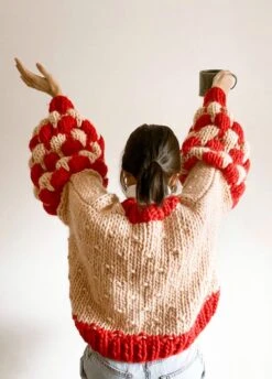 The Social Bubble Cardigan By Beatific Brenda -We Are Knitters Sales knitting kit wool the social bubble cardigan en 04