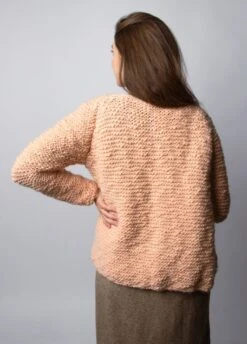 Vinter Cardigan -We Are Knitters Sales knitting kit wool wave vinter cardigan en 04