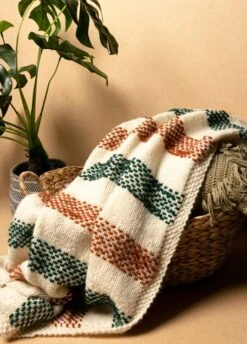Mykonos Blanket -We Are Knitters Sales knitting petite wool mykonos blanket en 04