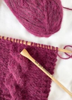 The Double Trouble Yarn Bordeaux 9 The Double Trouble Yarn Bordeaux -We Are Knitters Sales knitting skein alpaca cotton bordeaux en 02