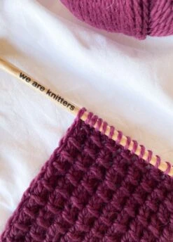 The Squishy Yarn Bordeaux -We Are Knitters Sales skein knitting merino wool alpaca squishy yarn bordeaux en 04