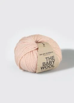 100% Baby Alpaca Salmon -We Are Knitters Sales skeins knitting baby alpaca salmon en 03