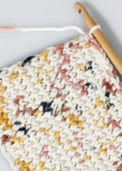 100% Pima Cotton Sprinkle Beige -We Are Knitters Sales skeins knitting pima cotton sprinkle beige en 04