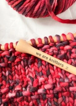 100% Wool Sprinkle Bordeaux -We Are Knitters Sales skeins knitting wool sprinkle bordeaux en 05 1