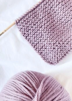 The Meripaca Mauve -We Are Knitters Sales skeins merino wool baby alpaca knitting meriwool mauve en 04