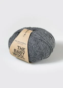 100% Baby Alpaca Spotted Dark Grey -We Are Knitters Sales skeins yarn knitting baby alpaca spotted dark grey en 02