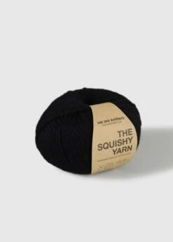 The Squishy Yarn Black -We Are Knitters Sales wak squ merino blck 03