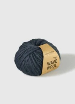 The Wave Wool Dark Grey -We Are Knitters Sales wak wav wool dark grey 03