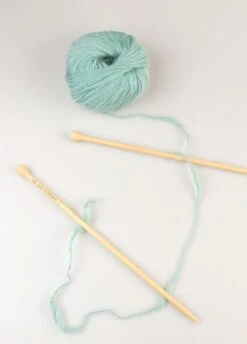 The Wave Wool Aquamarine -We Are Knitters Sales wave aquamarine
